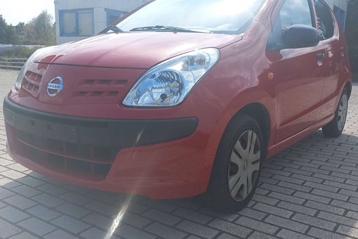 Nissan Pixo